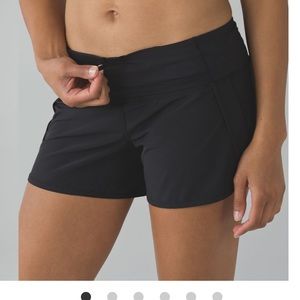 Lululemon black run times shorts